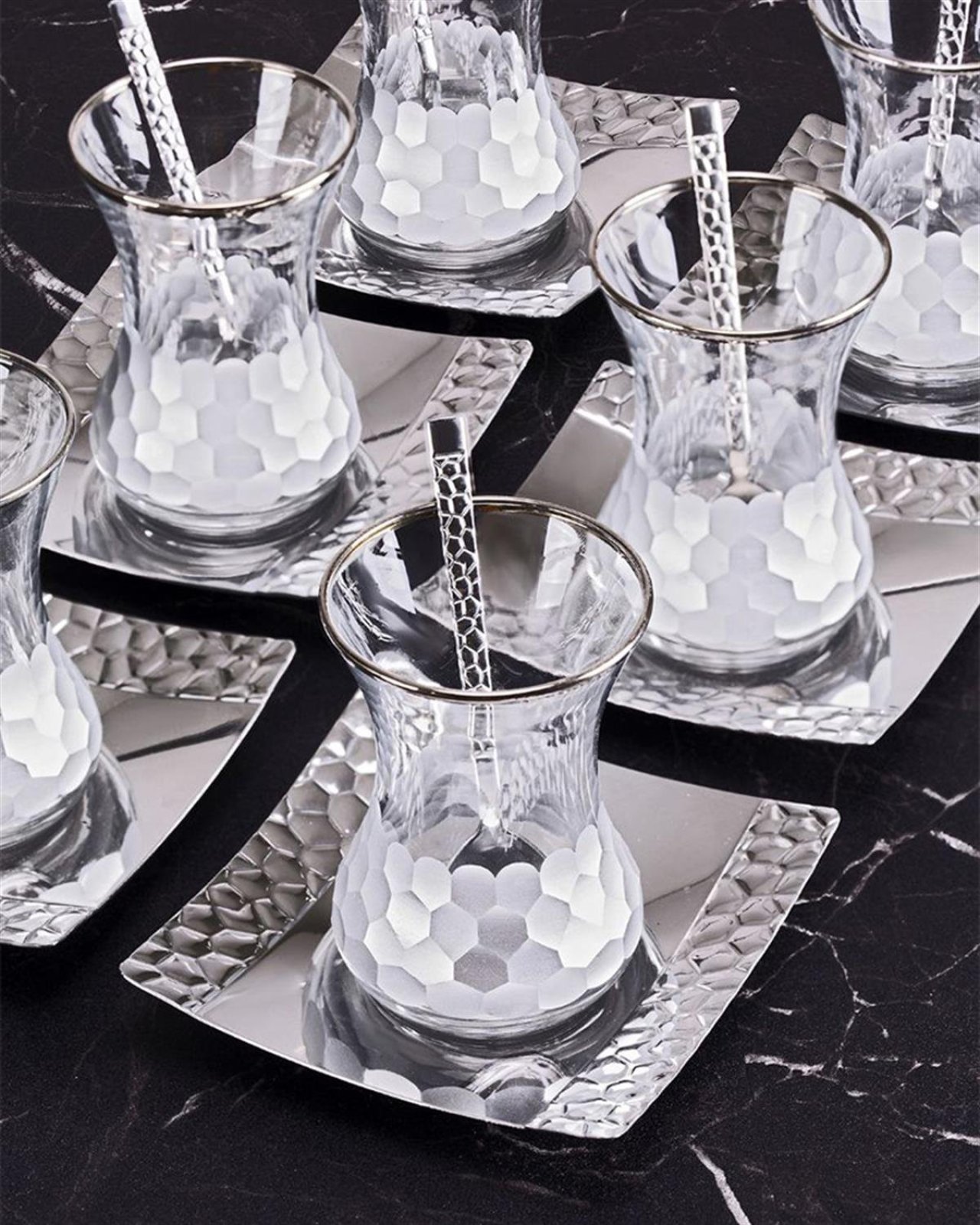 18 Parça 6 Kişilik Lüx Desenli Cam Çay Bardağı & Seti